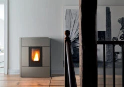 Pelletofen MCZ RAAM Comfort Air UP S2, 8 KW 9 Pelletofen MCZ RAAM Comfort Air UP S2, 8 KW -FeuerLust Verkäufe raam ambientexeopwvr3azpbx